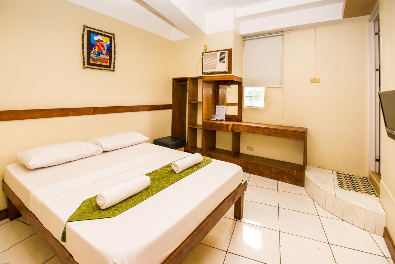 Qm Pension House Ταγκμπιλαράν Εξωτερικό φωτογραφία